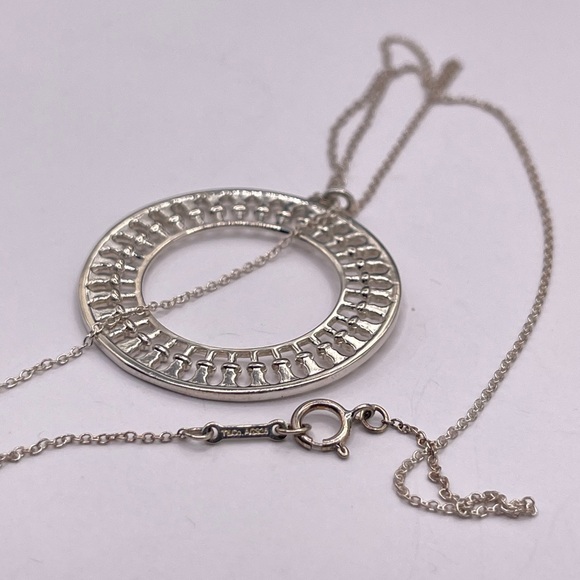 Tiffany & Co. Circle Paloma Picasso Necklace - Picture 6 of 8